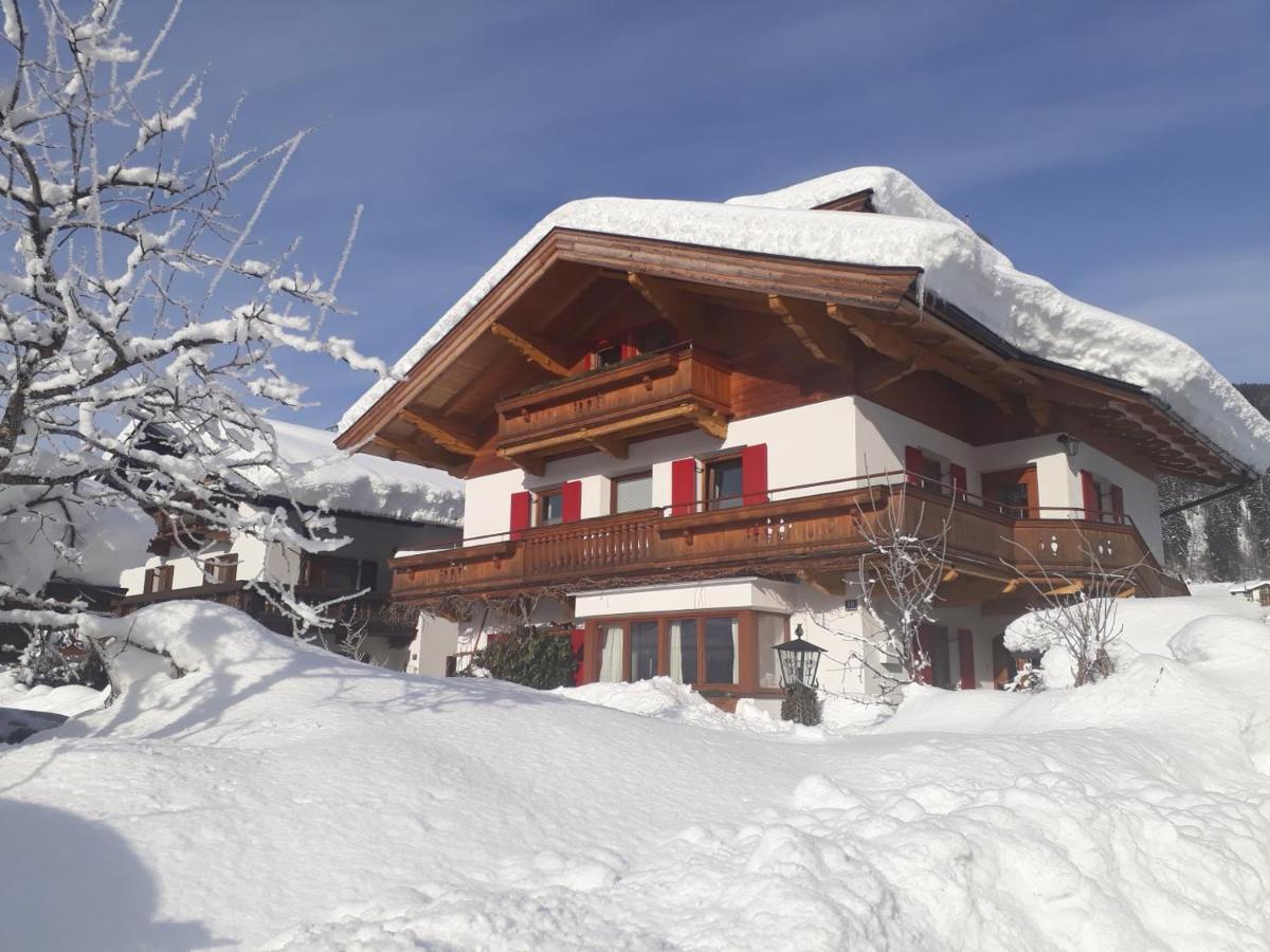 Апартаменти Haus Erika Бріксен-ім-Тале Екстер'єр фото